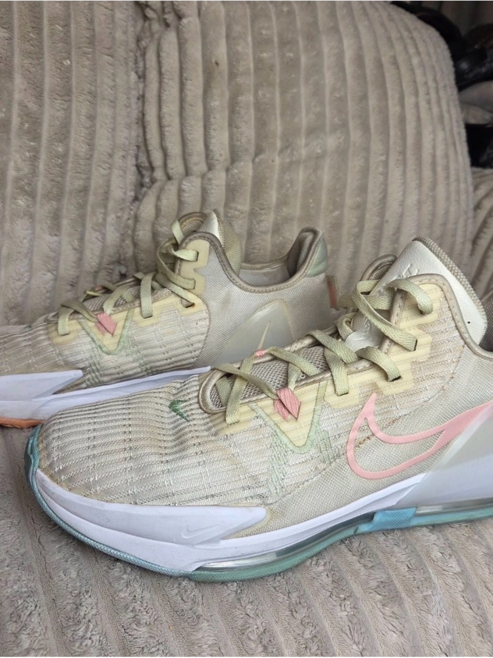Nike LeBron Witness 6 Easter Coconut Milk Blue Pink Men's Shoes Size 14 - Picture 2 of 8